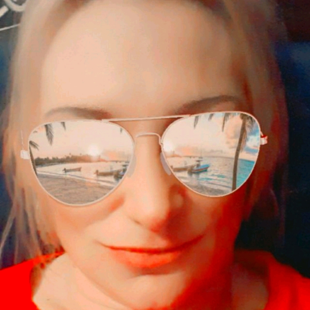 Meet your Posher, Cat